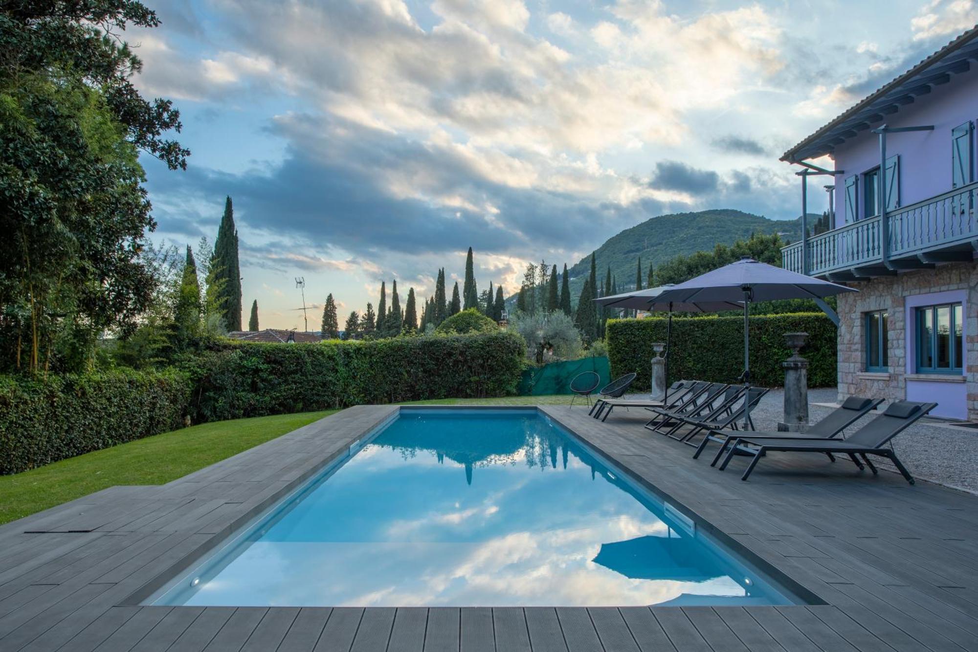 Laura Villa Gardone Riviera